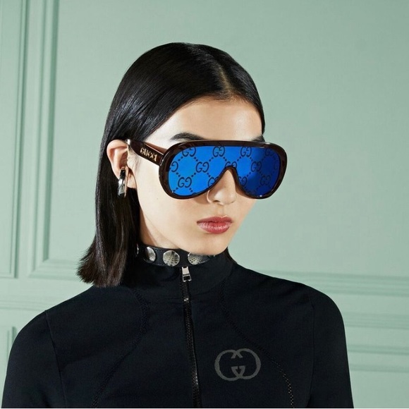 New - GUCCI Blue Logo Mask Unisex Sunglasses
GG1370S 001 99 - Picture 9 of 16